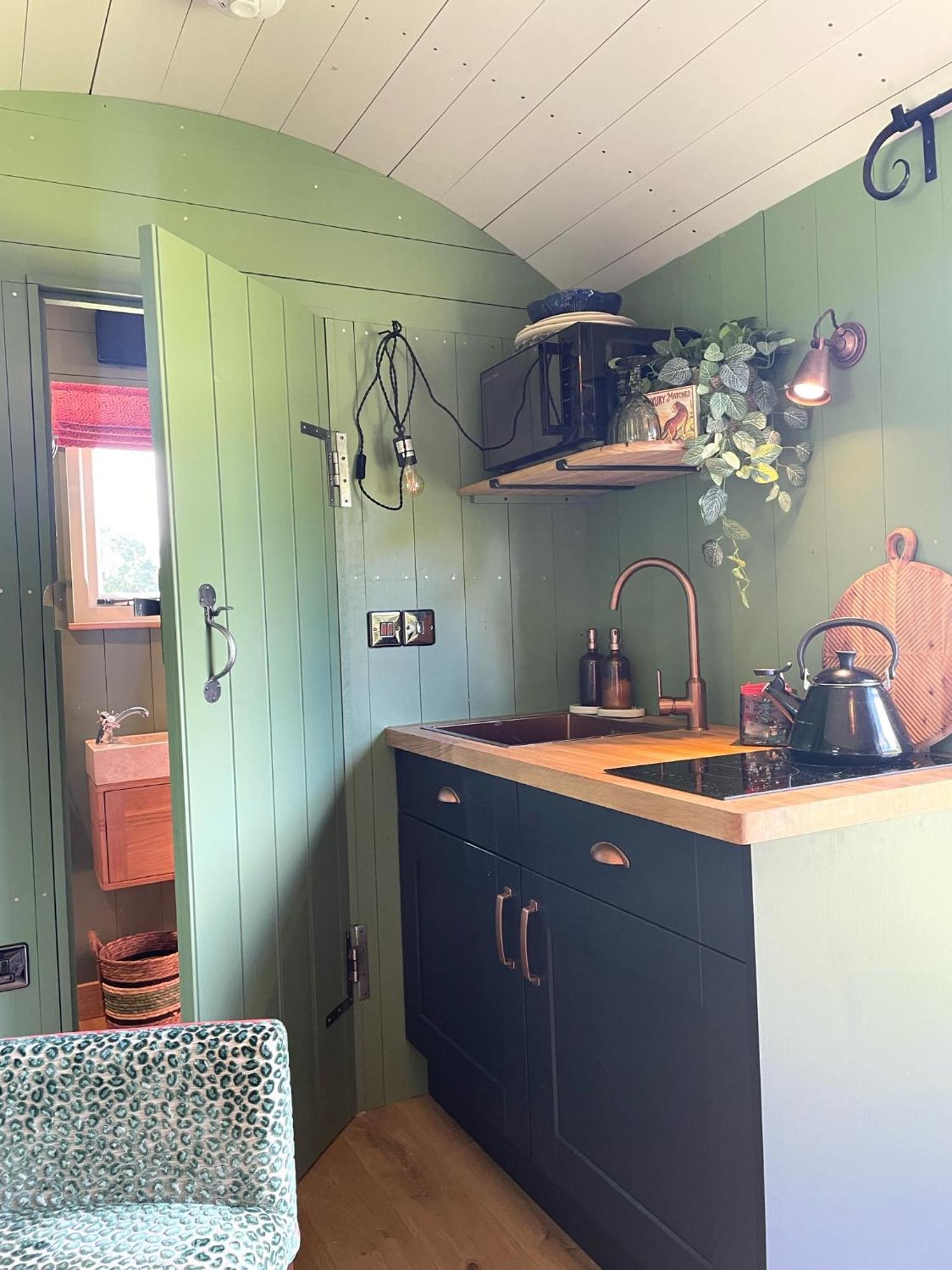 Toadland Shepherd Huts Durham Exterior photo