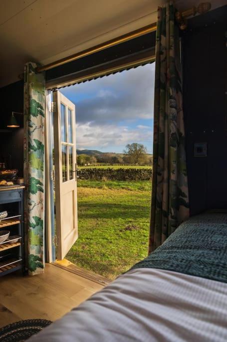 Toadland Shepherd Huts Durham Exterior photo